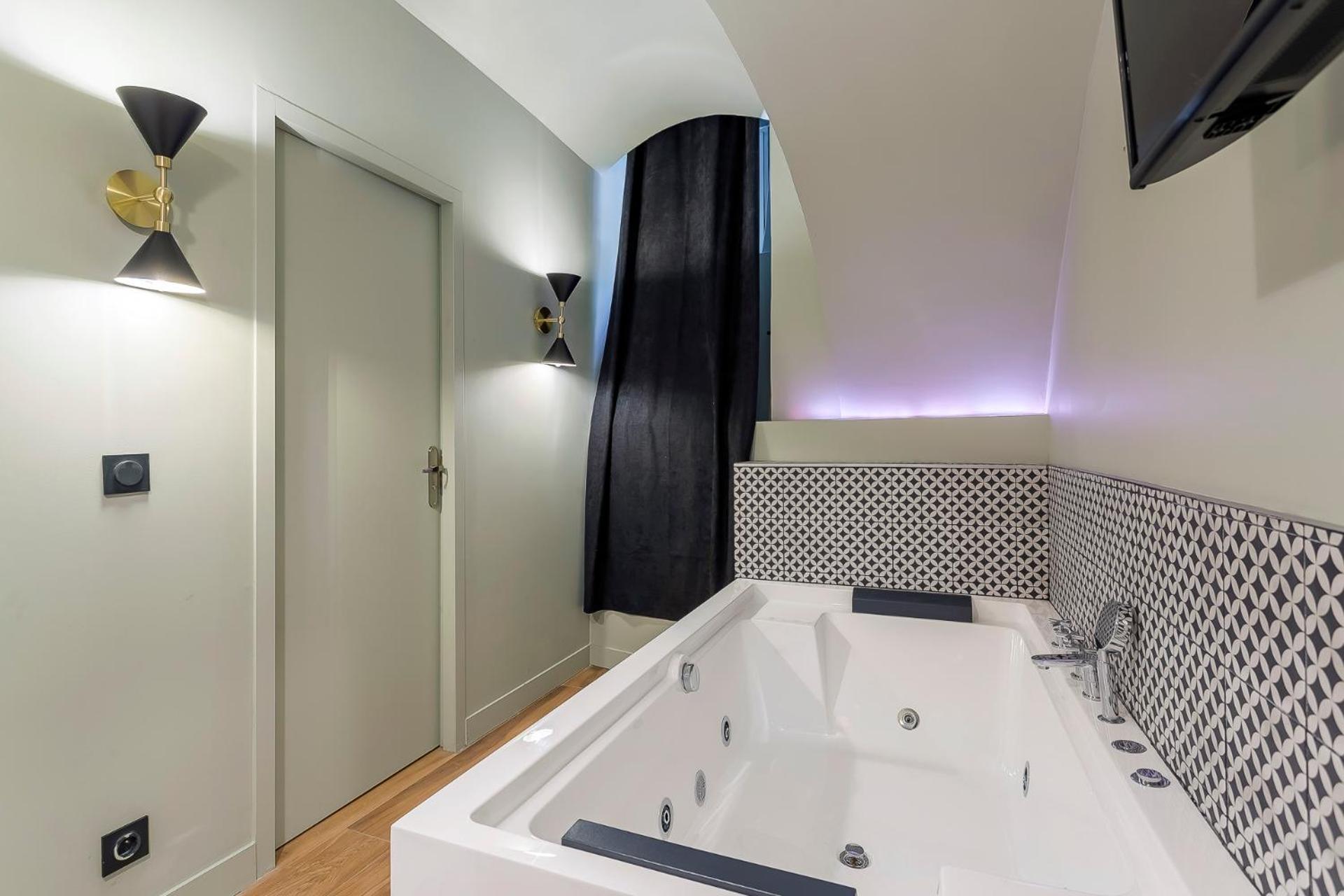 Suite Romantique Balneo Centre Lyon Eksteriør bilde